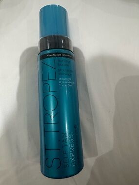 St. Tropez Self Tan Express Bronzing Mousse - Advanced 1 hour tan